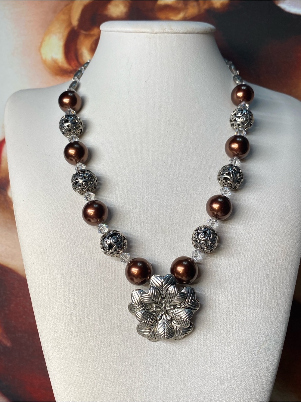 Brown Faux Pearl,Cristal And Silver Beads Flower Pendant Statement Necklace